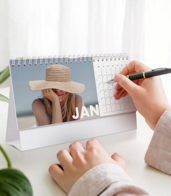 Personalised desktop calendar