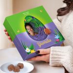 Personalized Milka 3D gift box with a photo, an Easter egg design, and the name Yamila printed in full color.