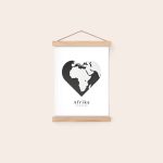 Personalized magnetic poster hanger with a black heart-shaped map of Africa and "Afrika 27°234°20" printed below
